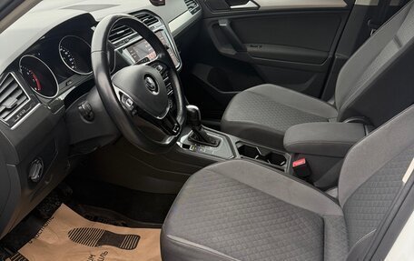 Volkswagen Tiguan II, 2020 год, 2 400 000 рублей, 14 фотография