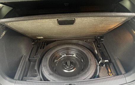 Volkswagen Tiguan II, 2020 год, 2 400 000 рублей, 24 фотография