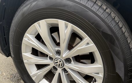 Volkswagen Tiguan II, 2020 год, 2 400 000 рублей, 27 фотография