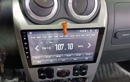 Renault Sandero I, 2013 год, 700 000 рублей, 4 фотография