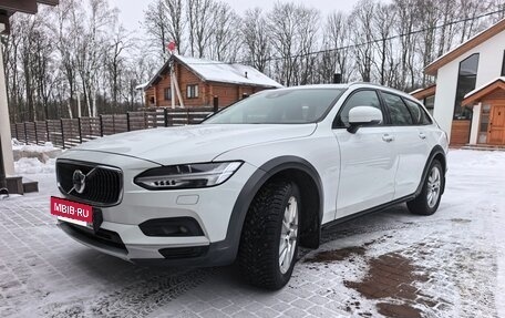 Volvo V90 Cross Country I рестайлинг, 2021 год, 3 900 000 рублей, 7 фотография