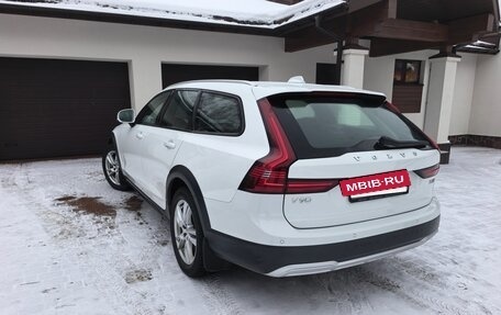 Volvo V90 Cross Country I рестайлинг, 2021 год, 3 900 000 рублей, 4 фотография