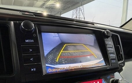 Toyota RAV4, 2017 год, 2 299 000 рублей, 14 фотография