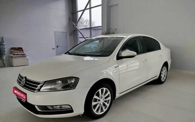 Volkswagen Passat B7, 2012 год, 900 000 рублей, 1 фотография