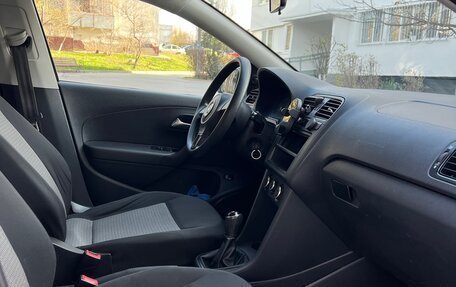 Volkswagen Polo VI (EU Market), 2012 год, 600 000 рублей, 6 фотография