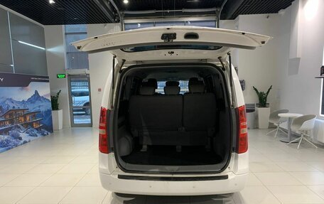 Hyundai H-1 II рестайлинг, 2012 год, 1 400 000 рублей, 7 фотография