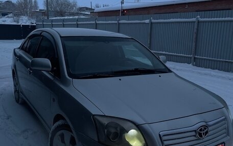 Toyota Avensis III рестайлинг, 2003 год, 720 000 рублей, 3 фотография