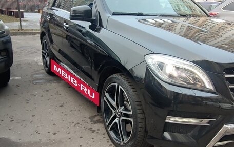 Mercedes-Benz M-Класс, 2012 год, 2 500 000 рублей, 2 фотография