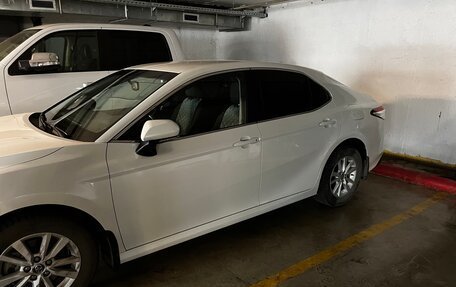 Toyota Camry, 2021 год, 3 230 000 рублей, 3 фотография