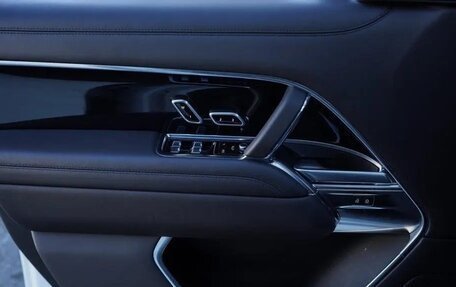 Land Rover Range Rover IV рестайлинг, 2022 год, 9 700 000 рублей, 16 фотография