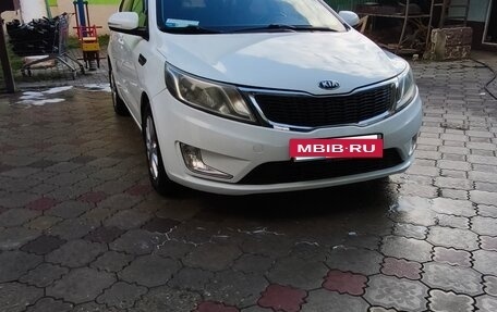 KIA Rio III рестайлинг, 2013 год, 1 120 000 рублей, 2 фотография