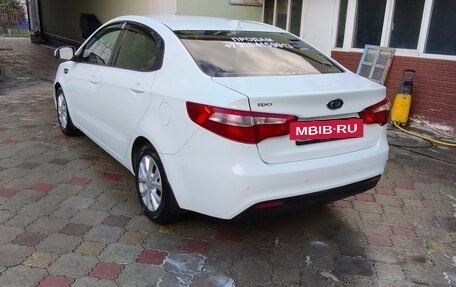 KIA Rio III рестайлинг, 2013 год, 1 120 000 рублей, 3 фотография
