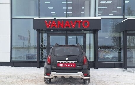 Renault Duster I рестайлинг, 2017 год, 1 330 000 рублей, 3 фотография