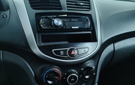 Hyundai Solaris II рестайлинг, 2012 год, 777 000 рублей, 11 фотография