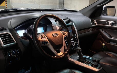 Ford Explorer VI, 2013 год, 1 450 000 рублей, 11 фотография