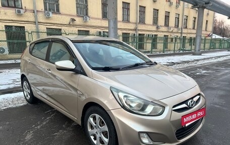 Hyundai Solaris II рестайлинг, 2013 год, 780 000 рублей, 5 фотография