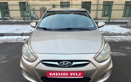 Hyundai Solaris II рестайлинг, 2013 год, 780 000 рублей, 7 фотография
