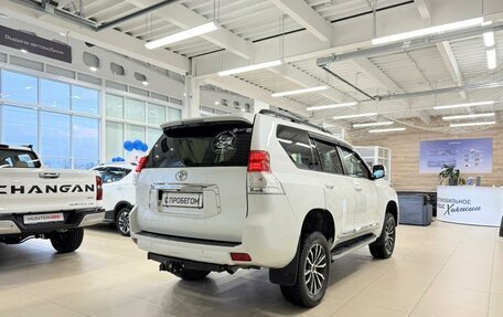 Toyota Land Cruiser Prado 150 рестайлинг 2, 2012 год, 3 199 000 рублей, 6 фотография