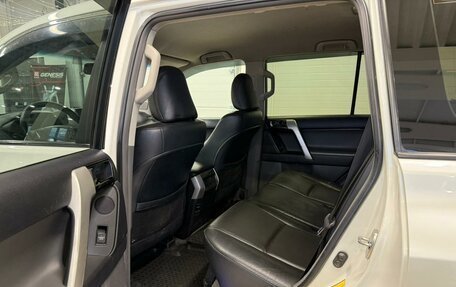 Toyota Land Cruiser Prado 150 рестайлинг 2, 2012 год, 3 199 000 рублей, 18 фотография