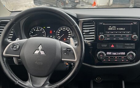 Mitsubishi Outlander III рестайлинг 3, 2012 год, 1 250 000 рублей, 1 фотография
