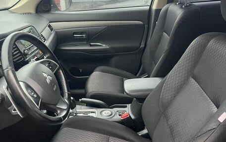 Mitsubishi Outlander III рестайлинг 3, 2012 год, 1 250 000 рублей, 5 фотография