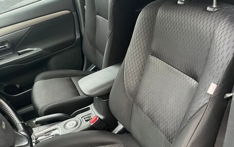 Mitsubishi Outlander III рестайлинг 3, 2012 год, 1 250 000 рублей, 4 фотография