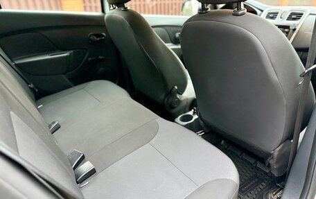 Renault Sandero II рестайлинг, 2018 год, 889 000 рублей, 26 фотография