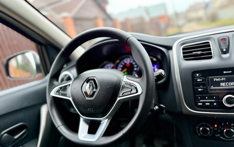 Renault Sandero II рестайлинг, 2018 год, 889 000 рублей, 32 фотография