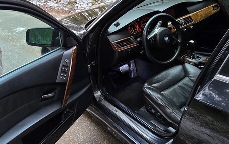 BMW 5 серия, 2006 год, 1 025 000 рублей, 5 фотография