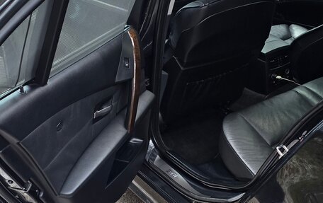 BMW 5 серия, 2006 год, 1 025 000 рублей, 9 фотография