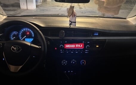 Toyota Corolla, 2013 год, 1 300 000 рублей, 5 фотография