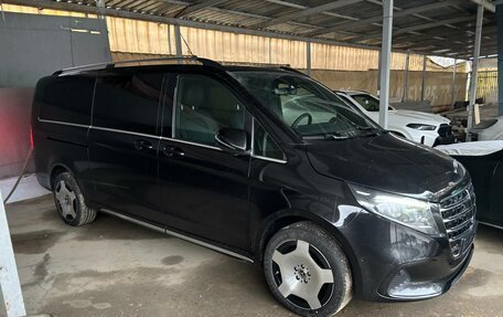 Mercedes-Benz V-Класс, 2025 год, 14 590 000 рублей, 3 фотография