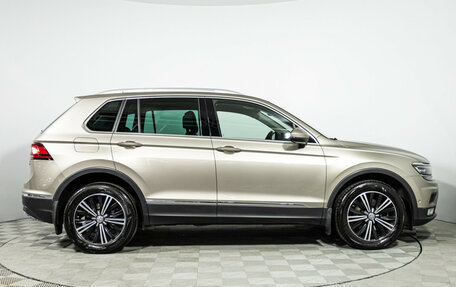 Volkswagen Tiguan II, 2017 год, 2 990 000 рублей, 4 фотография