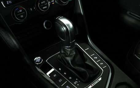 Volkswagen Tiguan II, 2017 год, 2 990 000 рублей, 19 фотография