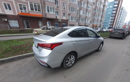 Hyundai Solaris II рестайлинг, 2017 год, 1 200 000 рублей, 3 фотография