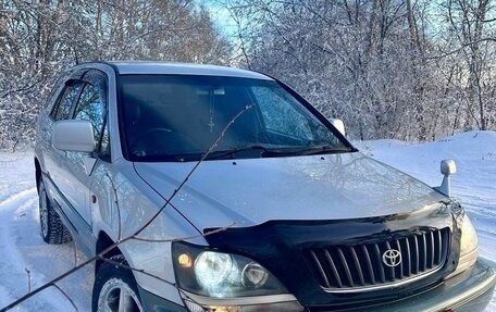 Toyota Harrier, 1998 год, 855 000 рублей, 2 фотография