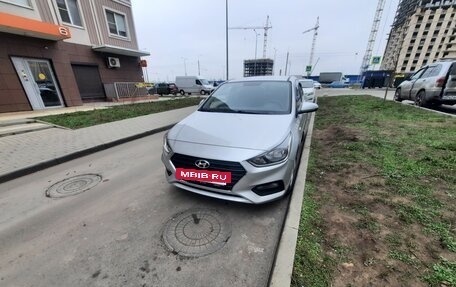 Hyundai Solaris II рестайлинг, 2017 год, 1 200 000 рублей, 4 фотография