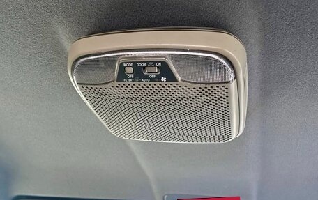 Toyota Harrier, 1998 год, 855 000 рублей, 23 фотография