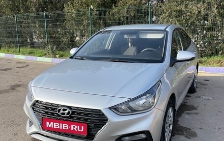Hyundai Solaris II рестайлинг, 2019 год, 1 400 000 рублей, 1 фотография