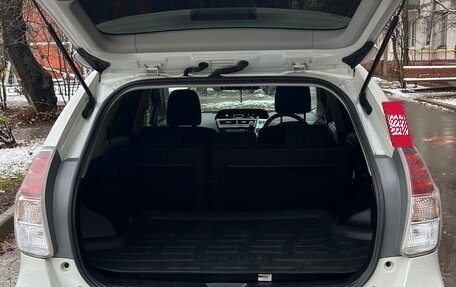 Toyota Prius Alpha I (ZVW40/41), 2017 год, 1 600 000 рублей, 7 фотография