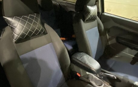 Ford Focus II рестайлинг, 2007 год, 300 000 рублей, 8 фотография