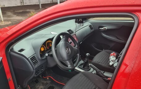 Toyota Corolla, 2008 год, 690 000 рублей, 10 фотография