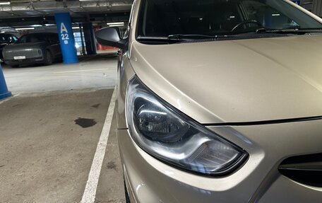 Hyundai Solaris II рестайлинг, 2013 год, 950 000 рублей, 8 фотография