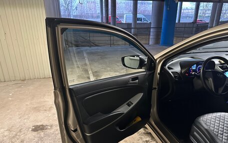 Hyundai Solaris II рестайлинг, 2013 год, 950 000 рублей, 14 фотография