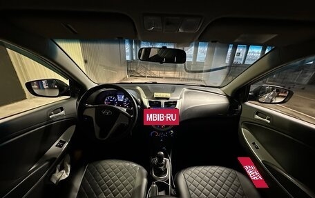 Hyundai Solaris II рестайлинг, 2013 год, 950 000 рублей, 24 фотография