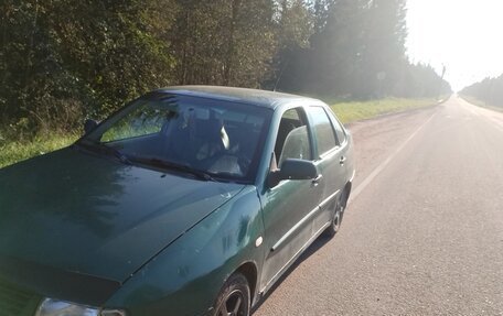 Volkswagen Polo III рестайлинг, 2001 год, 140 000 рублей, 4 фотография