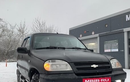 Chevrolet Niva I рестайлинг, 2005 год, 410 000 рублей, 2 фотография