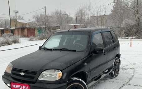 Chevrolet Niva I рестайлинг, 2005 год, 410 000 рублей, 3 фотография