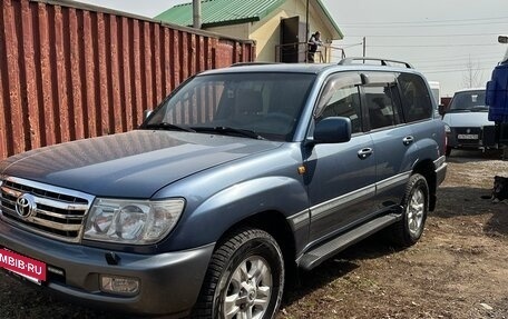 Toyota Land Cruiser 100 рестайлинг 2, 2006 год, 2 000 000 рублей, 5 фотография