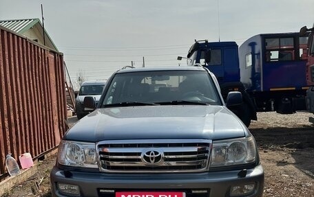 Toyota Land Cruiser 100 рестайлинг 2, 2006 год, 2 000 000 рублей, 3 фотография